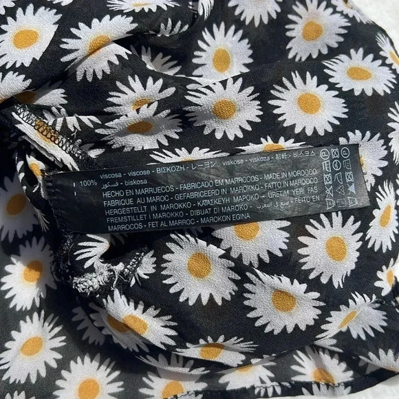 ZARA Daisy Peplum Flowy Blouse Size S - Picture 5 of 8